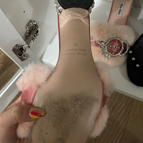 Miu Miu pink sandals with crystal buckles and fur embellishment, crystal heels - Picture 2 of 6